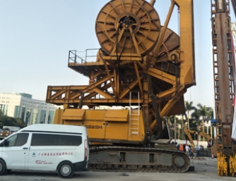 寶峨BC40(利勃海爾885底盤(pán))，整車(chē)液壓維修